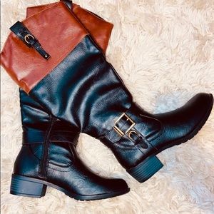 Women’s/girls boots 5.5 wide